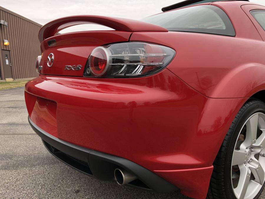 Детали экстерьера Mazda RX-8 2005 года  (фото 87 из 197)